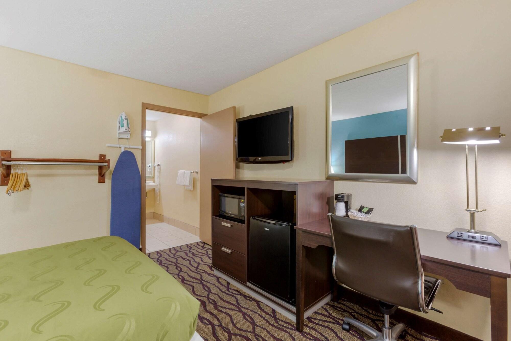 Quality Inn Columbus-East Bagian luar foto