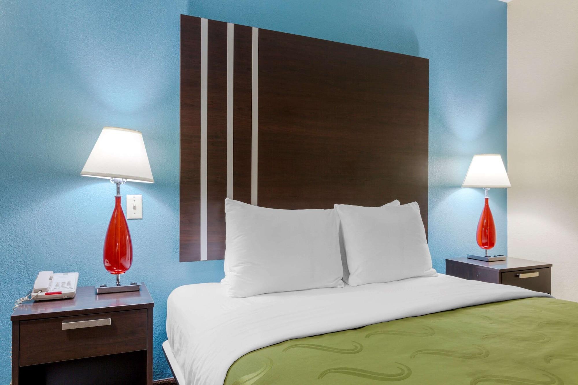 Quality Inn Columbus-East Bagian luar foto