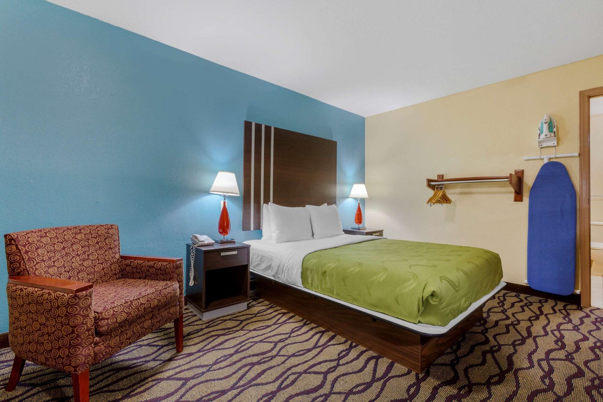 Quality Inn Columbus-East Bagian luar foto