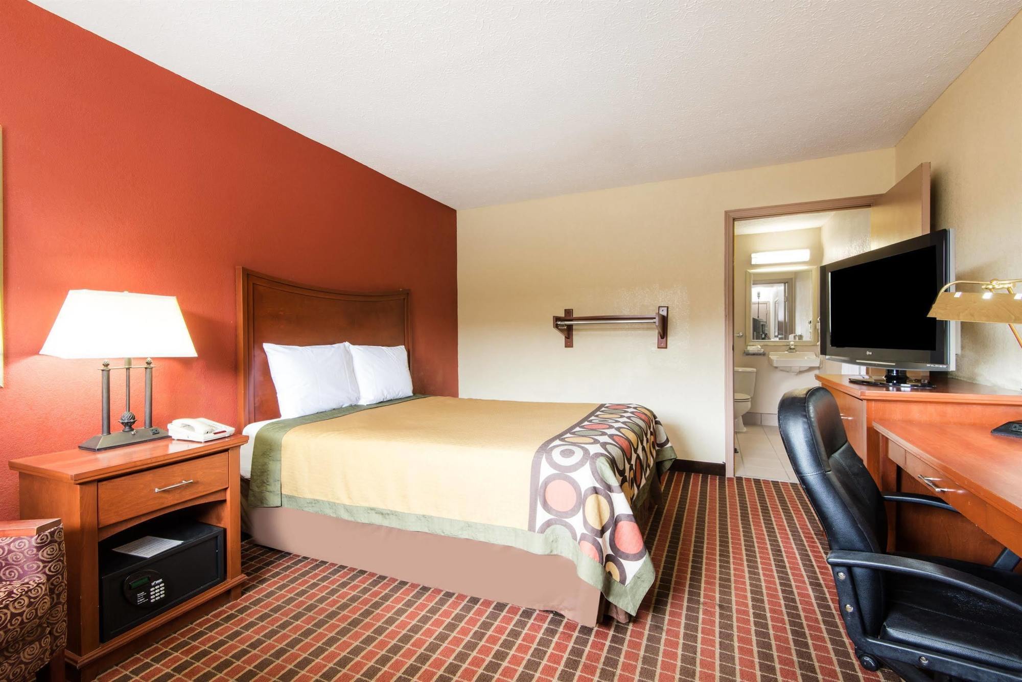 Quality Inn Columbus-East Bagian luar foto