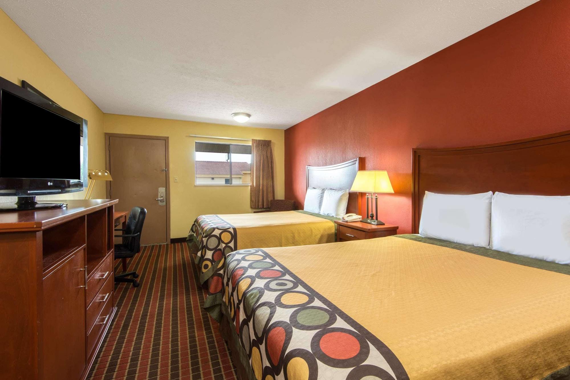 Quality Inn Columbus-East Bagian luar foto